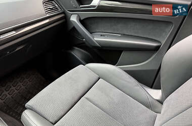 Внедорожник / Кроссовер Audi SQ5 2024 в 