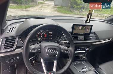 Внедорожник / Кроссовер Audi SQ5 2020 в 