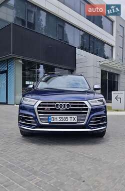 Позашляховик / Кросовер Audi SQ5 2018 в 
