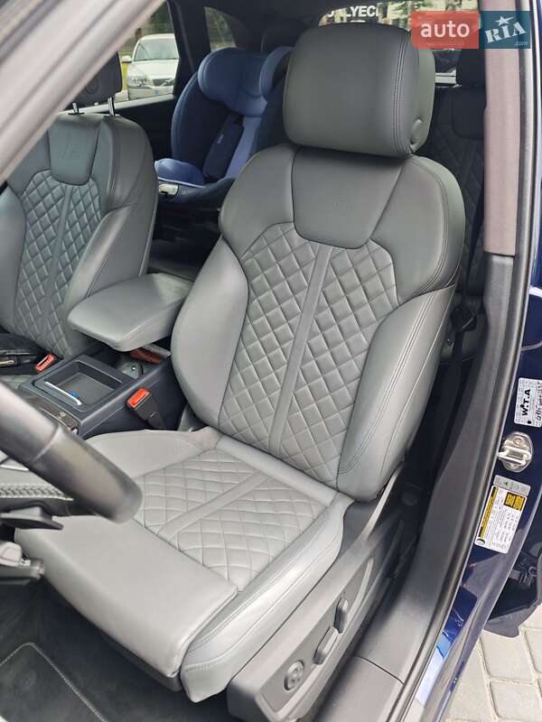 Внедорожник / Кроссовер Audi SQ5 2018 в Одессе