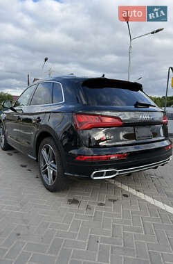 Внедорожник / Кроссовер Audi SQ5 2017 в 