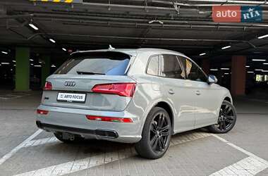 Внедорожник / Кроссовер Audi SQ5 2019 в 