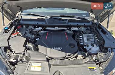 Внедорожник / Кроссовер Audi SQ5 2021 в 