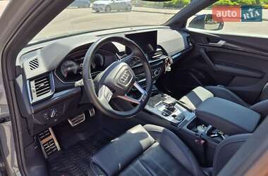 Внедорожник / Кроссовер Audi SQ5 2021 в 