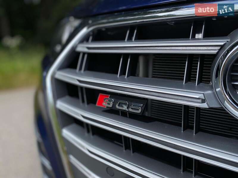 Внедорожник / Кроссовер Audi SQ5 2017 в Киеве