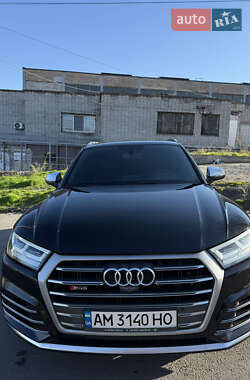Внедорожник / Кроссовер Audi SQ5 2017 в 