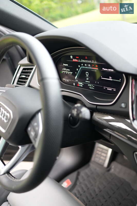 Внедорожник / Кроссовер Audi SQ5 2020 в Киеве