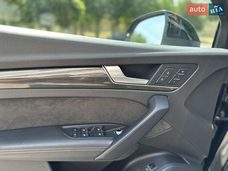 Внедорожник / Кроссовер Audi SQ5 2018 в Днепре фото 12 Внедорожник / Кроссовер Audi SQ5 2018 в Днепре