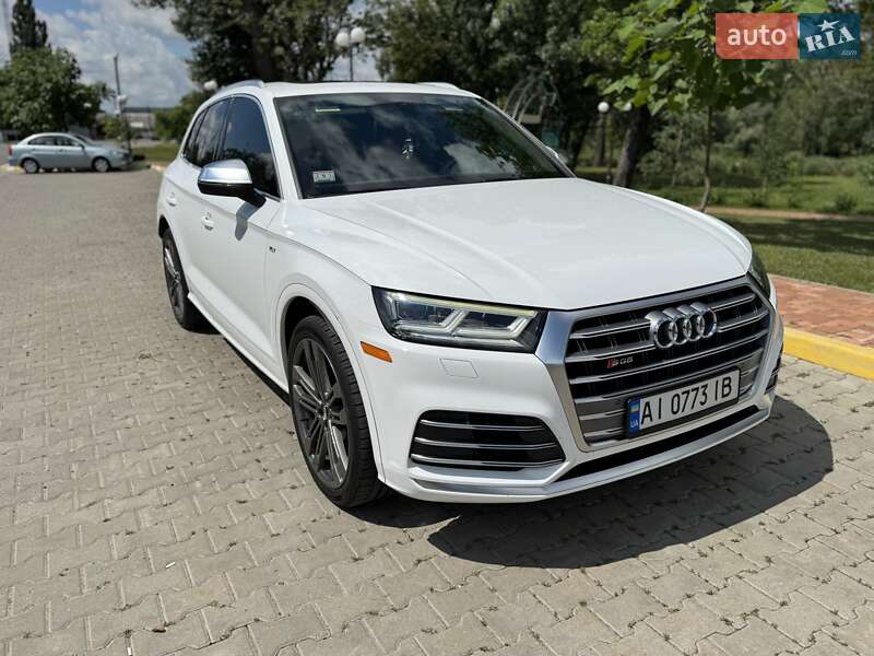 Позашляховик / Кросовер Audi SQ5 2017 в Києві