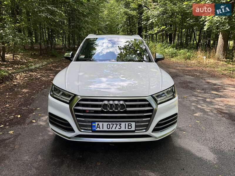 Позашляховик / Кросовер Audi SQ5 2017 в Києві