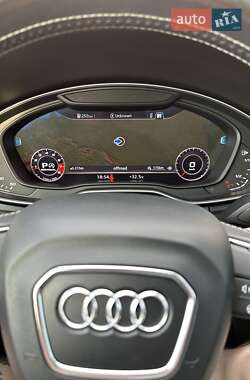 Внедорожник / Кроссовер Audi SQ5 2017 в 