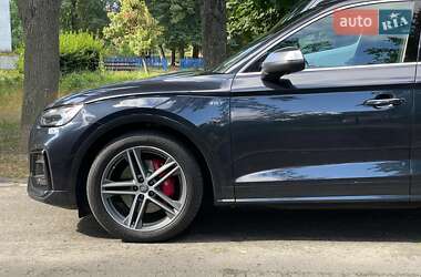 Внедорожник / Кроссовер Audi SQ5 2017 в 