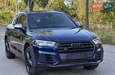 Внедорожник / Кроссовер Audi SQ5 2017 в 