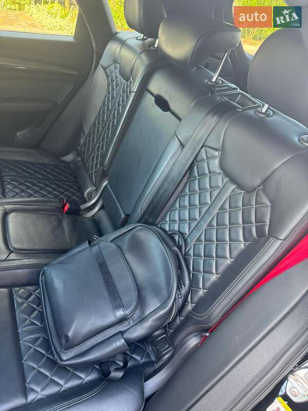 Внедорожник / Кроссовер Audi SQ5 2018 в Киеве