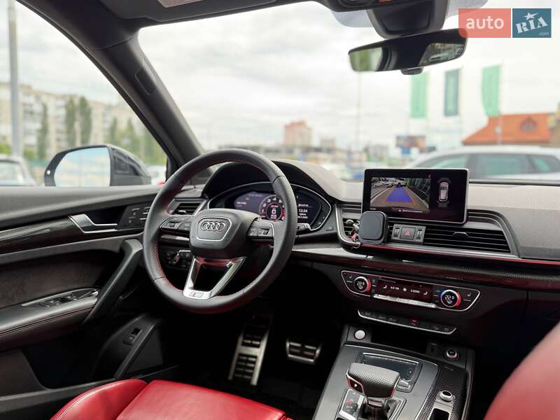 Внедорожник / Кроссовер Audi SQ5 2018 в Киеве