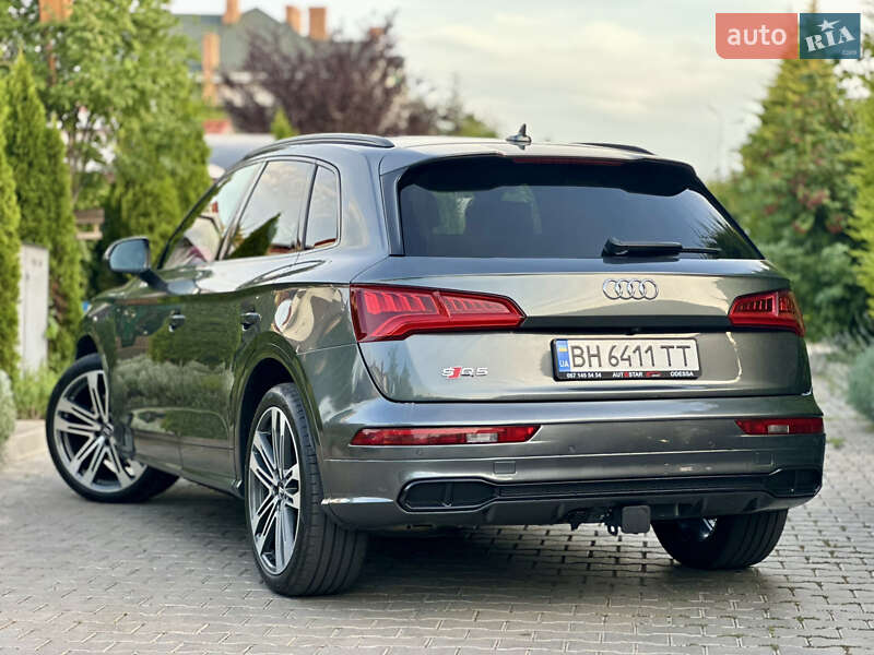 Внедорожник / Кроссовер Audi SQ5 2019 в Одессе