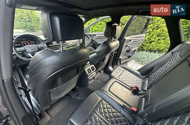 Внедорожник / Кроссовер Audi SQ5 2019 в 