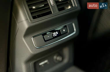 Внедорожник / Кроссовер Audi SQ5 2024 в 