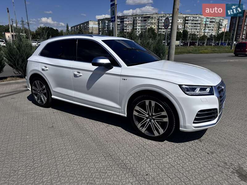 Внедорожник / Кроссовер Audi SQ5 2017 в Полтаве