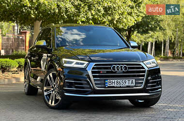 Внедорожник / Кроссовер Audi SQ5 2018 в 