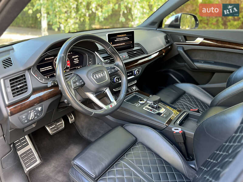 Внедорожник / Кроссовер Audi SQ5 2018 в Одессе