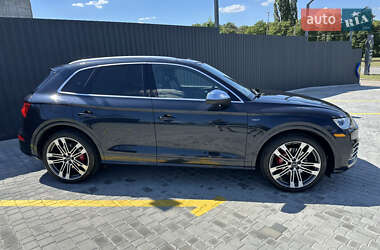 Внедорожник / Кроссовер Audi SQ5 2017 в 