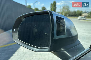 Внедорожник / Кроссовер Audi SQ5 2017 в 