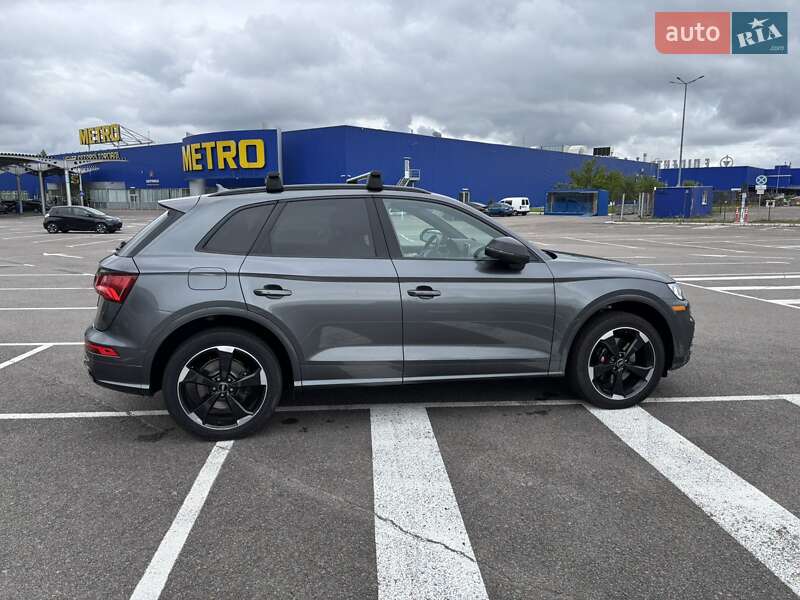 Внедорожник / Кроссовер Audi SQ5 2020 в Ровно