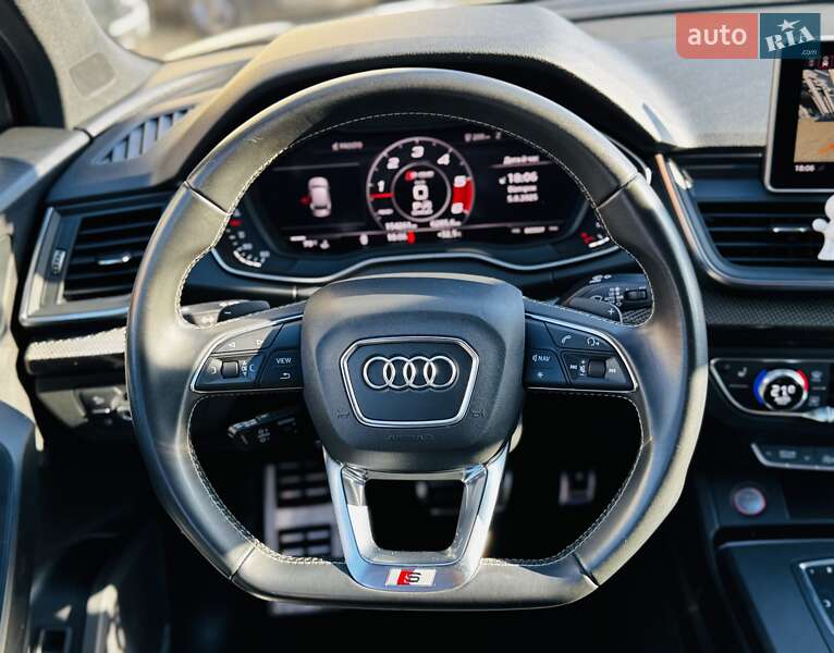 Внедорожник / Кроссовер Audi SQ5 2019 в Одессе