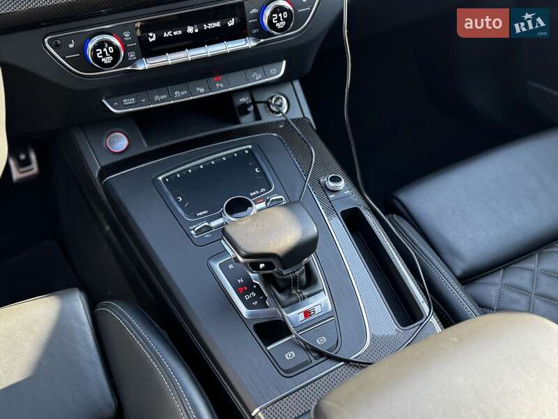 Внедорожник / Кроссовер Audi SQ5 2019 в Одессе фото 24 Внедорожник / Кроссовер Audi SQ5 2019 в Одессе