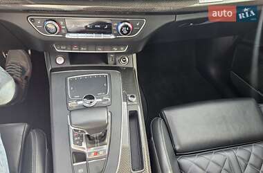 Позашляховик / Кросовер Audi SQ5 2019 в 
