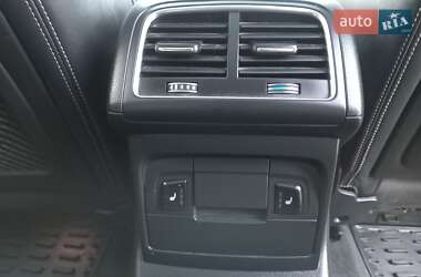 Внедорожник / Кроссовер Audi SQ5 2014 в 