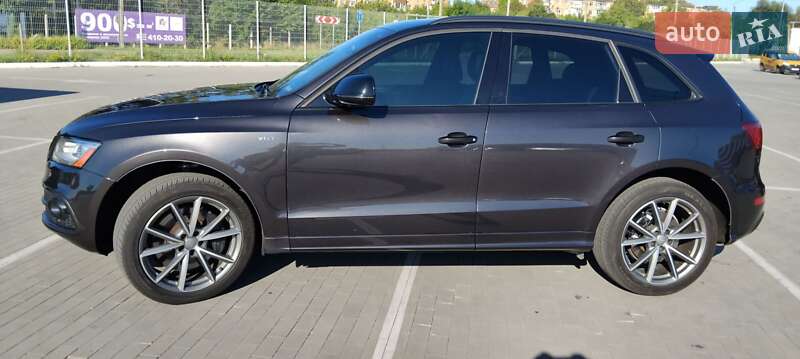 Внедорожник / Кроссовер Audi SQ5 2016 в Умани
