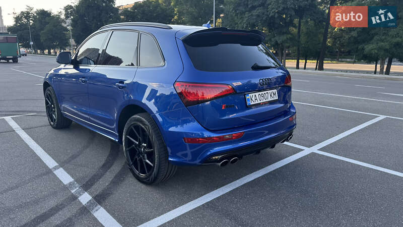 Внедорожник / Кроссовер Audi SQ5 2016 в Киеве
