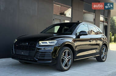 Внедорожник / Кроссовер Audi SQ5 2018 в 