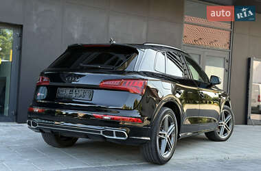 Внедорожник / Кроссовер Audi SQ5 2018 в 