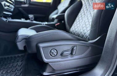 Внедорожник / Кроссовер Audi SQ5 2018 в 
