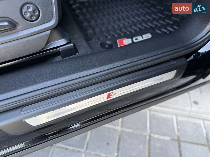 Внедорожник / Кроссовер Audi SQ5 2018 в Львове