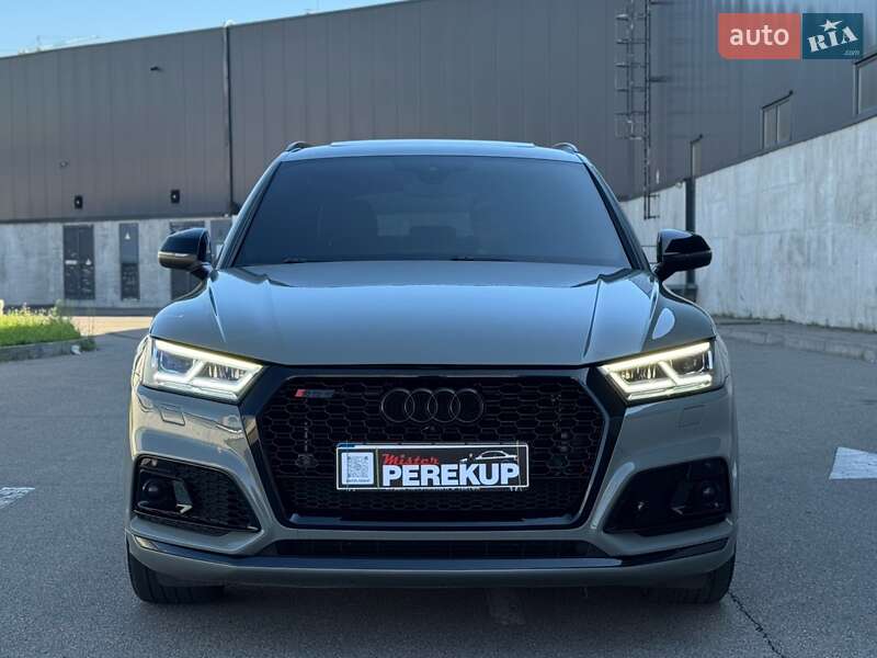 Внедорожник / Кроссовер Audi SQ5 2019 в Киеве