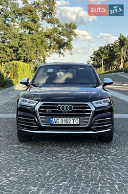 Внедорожник / Кроссовер Audi SQ5 2017 в 