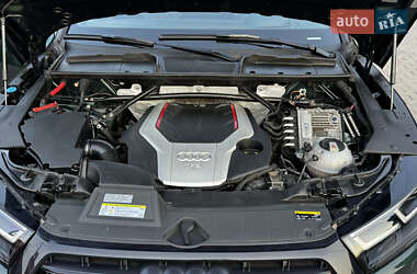 Внедорожник / Кроссовер Audi SQ5 2020 в 