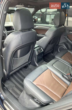 Внедорожник / Кроссовер Audi SQ5 2015 в 