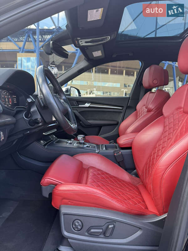 Внедорожник / Кроссовер Audi SQ5 2018 в Харькове
