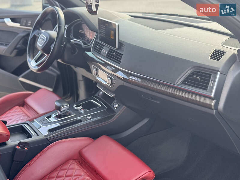 Внедорожник / Кроссовер Audi SQ5 2018 в Харькове