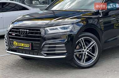 Внедорожник / Кроссовер Audi SQ5 2017 в 