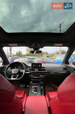 Внедорожник / Кроссовер Audi SQ5 2019 в 
