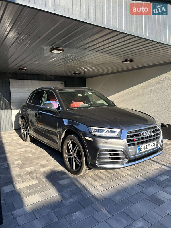 Внедорожник / Кроссовер Audi SQ5 2019 в 