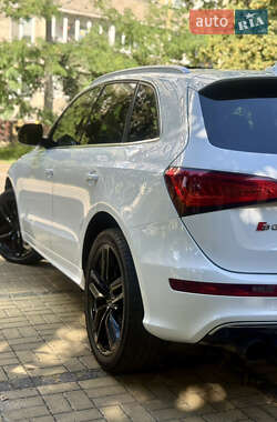 Внедорожник / Кроссовер Audi SQ5 2013 в 