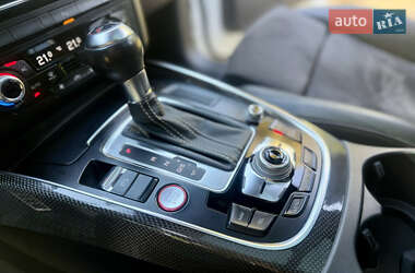 Внедорожник / Кроссовер Audi SQ5 2013 в 
