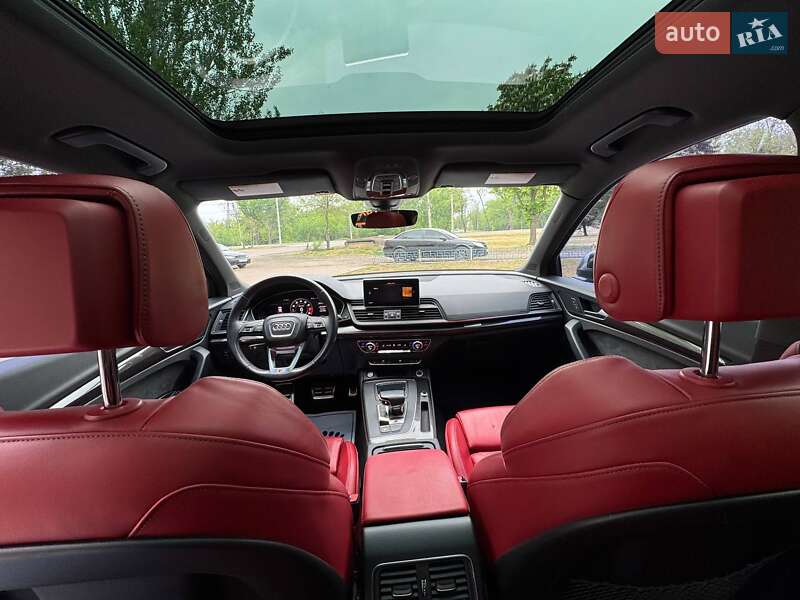 Позашляховик / Кросовер Audi SQ5 2018 в Києві фото 9 Позашляховик / Кросовер Audi SQ5 2018 в Києві